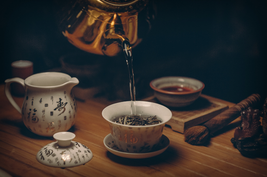 WHY CHINESE PEOPLE DRINK TEA NOT COFFEE IN THE MORNING